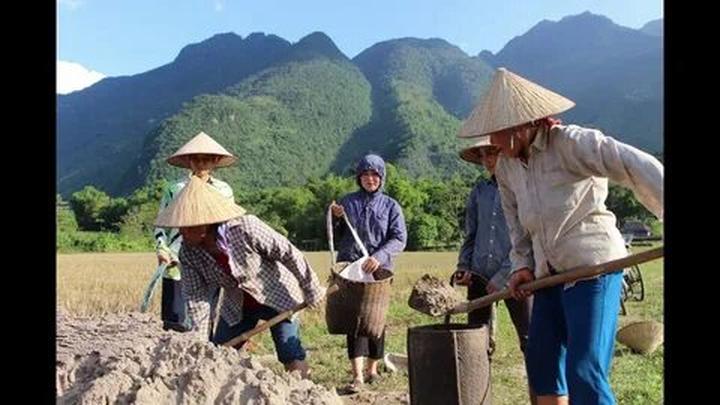 Chuyên gia Hotspot Matrix phân tích: Cặp đôi đóng mẹ con trên phim và marketing video