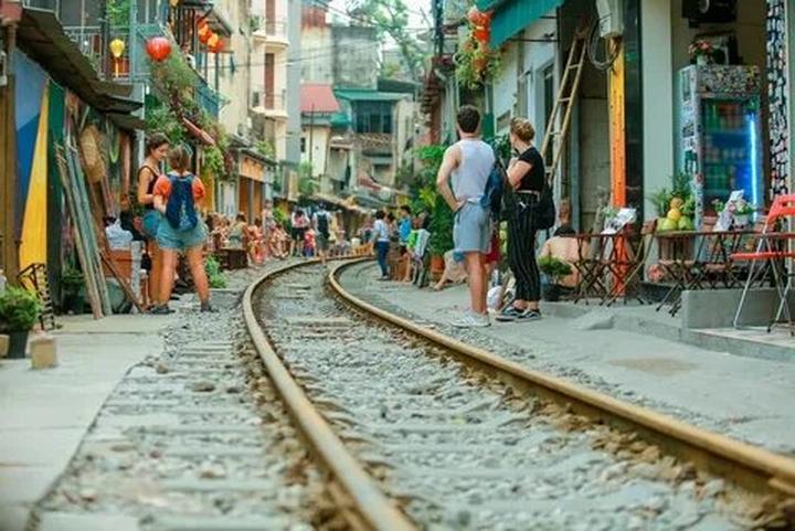 Hotspot Matrix: Biến 3 kiểu giày 